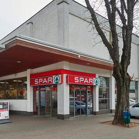 Ad-Lak Apartamento Dombóvár Exterior foto